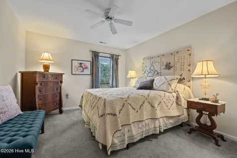 119 Mcginnis Drive Pine Knoll Shores NC 28512