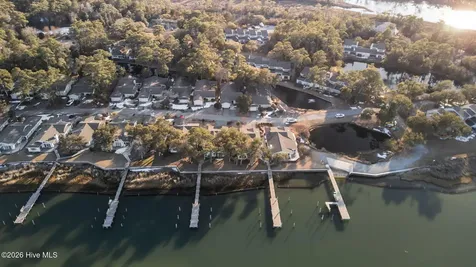 119 Mcginnis Drive Pine Knoll Shores NC 28512