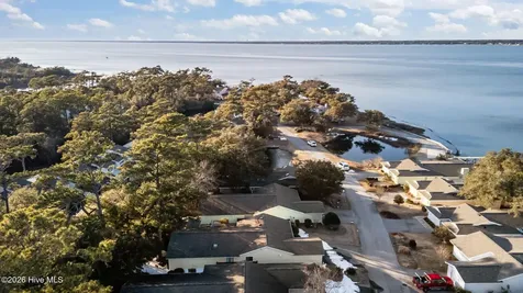 119 Mcginnis Drive Pine Knoll Shores NC 28512