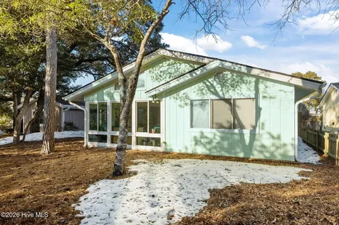 119 Mcginnis Drive Pine Knoll Shores NC 28512
