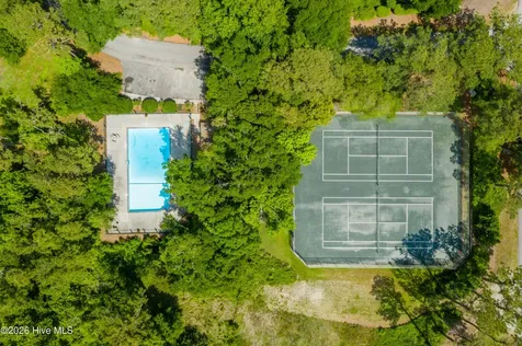 119 Mcginnis Drive Pine Knoll Shores NC 28512