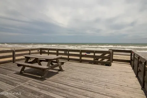119 Mcginnis Drive Pine Knoll Shores NC 28512