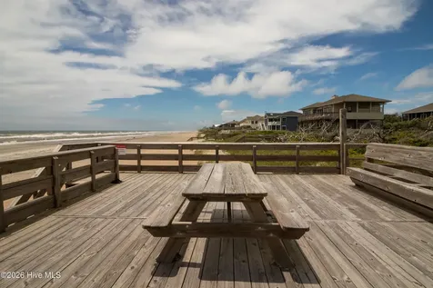 119 Mcginnis Drive Pine Knoll Shores NC 28512