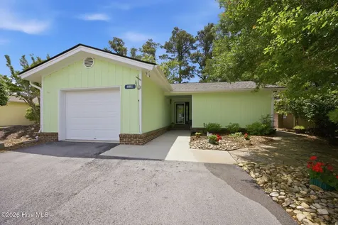 119 Mcginnis Drive Pine Knoll Shores NC 28512
