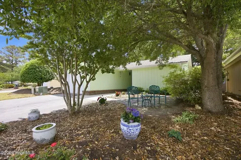119 Mcginnis Drive Pine Knoll Shores NC 28512