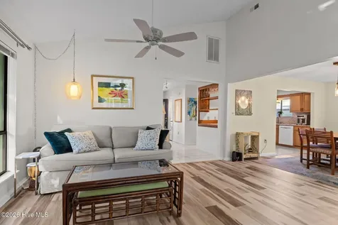 119 Mcginnis Drive Pine Knoll Shores NC 28512