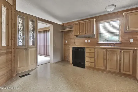 6 Scotts Hill Loop Road Wilmington NC 28411