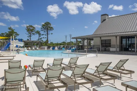 102 Freedom Park Road Beaufort NC 28516