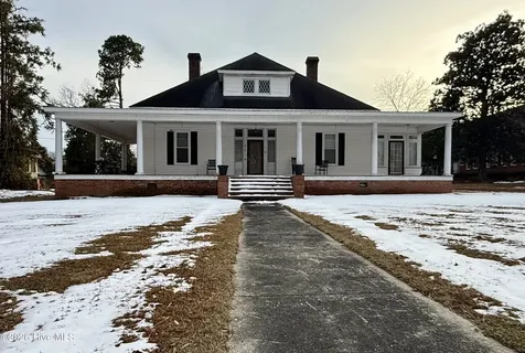 319 Mcrae Street Laurinburg NC 28352