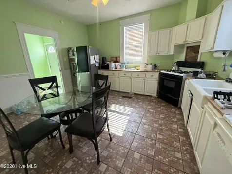 319 Mcrae Street Laurinburg NC 28352