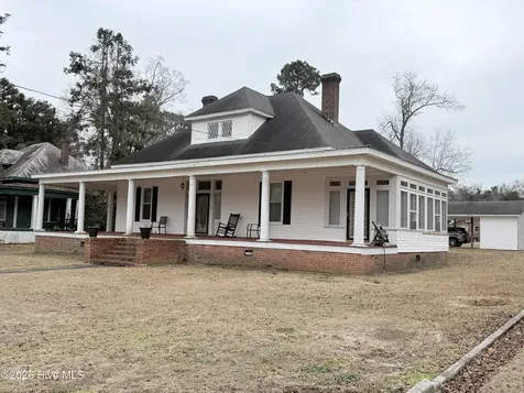 319 Mcrae Street Laurinburg NC 28352