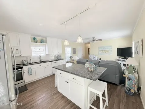 201 Live Oak Drive Cape Carteret NC 28584