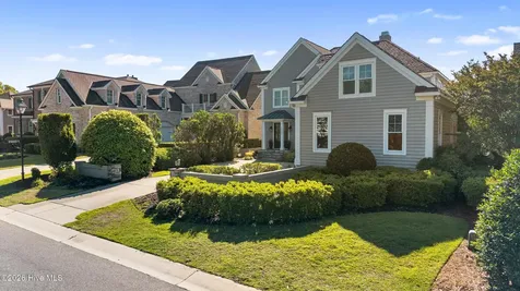 1401 Regatta Drive Wilmington NC 28405
