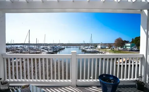 5001 Oquinn Boulevard SE Southport NC 28461