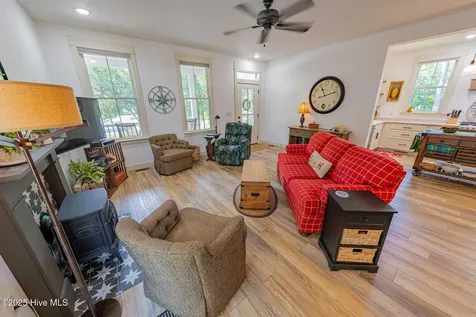 141 Tuscarora Court Manteo NC 27954