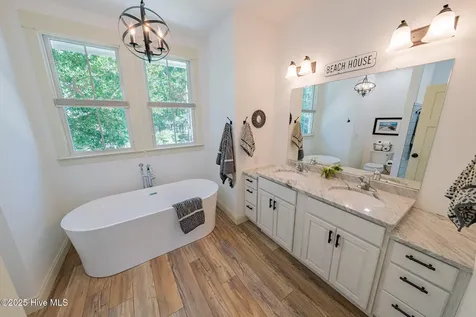 141 Tuscarora Court Manteo NC 27954