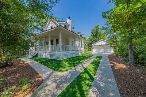 141 Tuscarora Court Manteo NC 27954