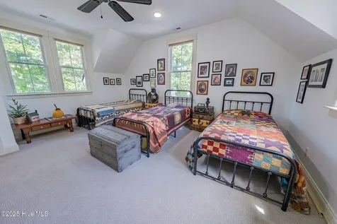 141 Tuscarora Court Manteo NC 27954