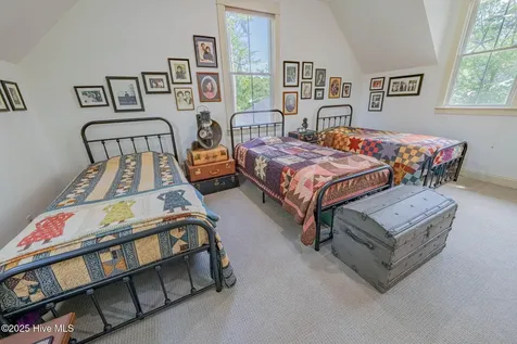 141 Tuscarora Court Manteo NC 27954