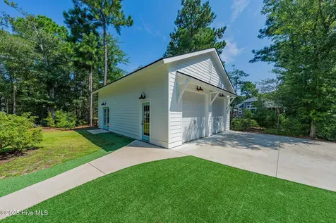 141 Tuscarora Court Manteo NC 27954