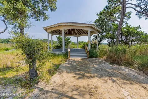 141 Tuscarora Court Manteo NC 27954