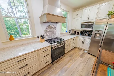141 Tuscarora Court Manteo NC 27954