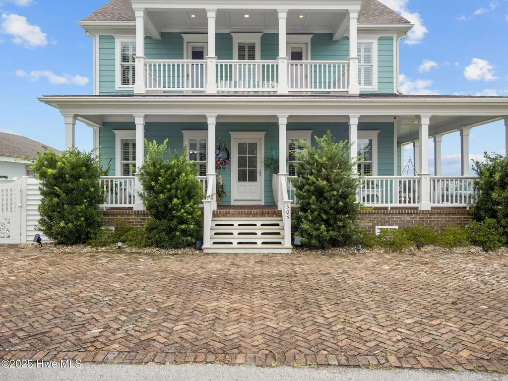 303 S Elm Street Swansboro NC 28584