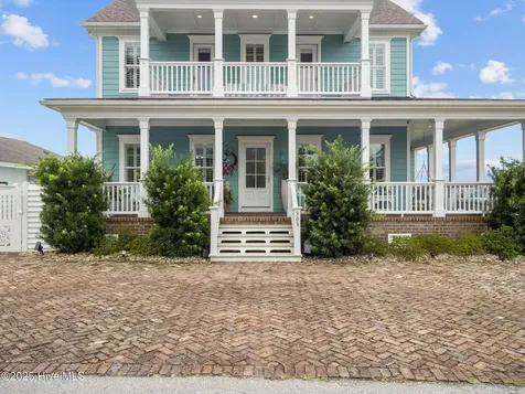 303 S Elm Street Swansboro NC 28584