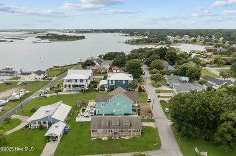 303 S Elm Street Swansboro NC 28584