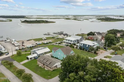 303 S Elm Street Swansboro NC 28584