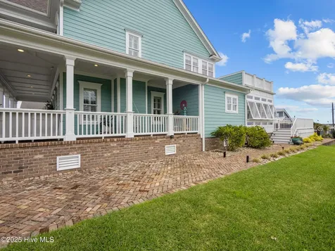 303 S Elm Street Swansboro NC 28584