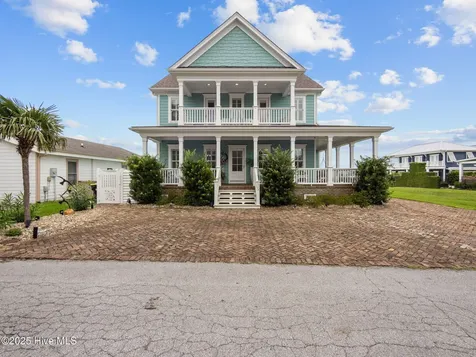 303 S Elm Street Swansboro NC 28584