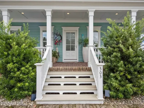 303 S Elm Street Swansboro NC 28584