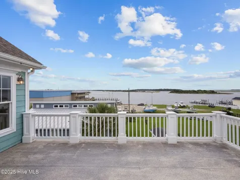 303 S Elm Street Swansboro NC 28584