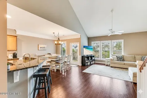 5214 Flank Court Southport NC 28461