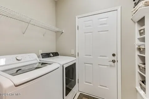 5214 Flank Court Southport NC 28461