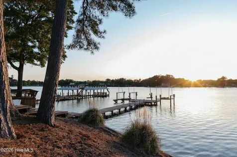 124 Catnip Point Road Bath NC 27808
