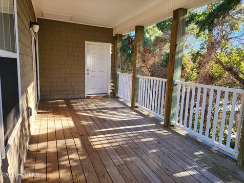 100 Lighthouse Lane Cedar Point NC 28584