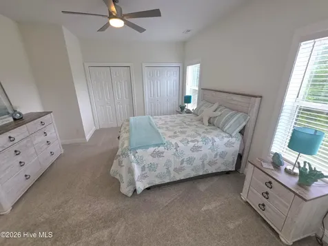 100 Lighthouse Lane Cedar Point NC 28584