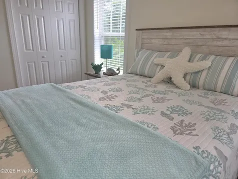 100 Lighthouse Lane Cedar Point NC 28584