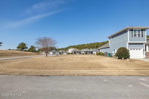 106 Finch Loop Beaufort NC 28516