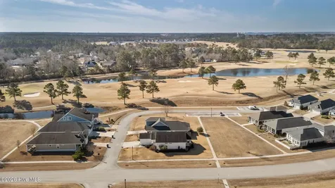 106 Finch Loop Beaufort NC 28516