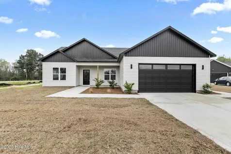 408 Wade Drive Richlands NC 28574