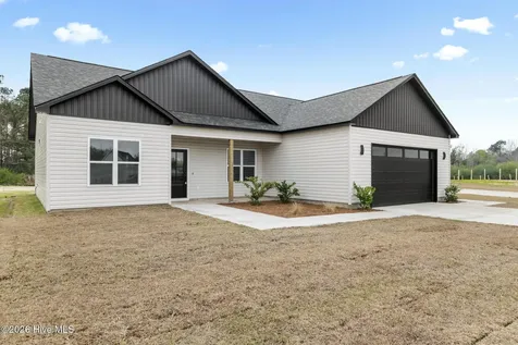 408 Wade Drive Richlands NC 28574