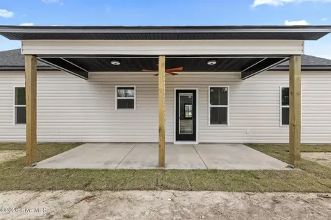 408 Wade Drive Richlands NC 28574