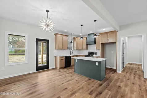 408 Wade Drive Richlands NC 28574
