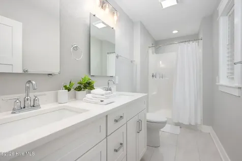 768 Hunt Club Drive Corolla NC 27927