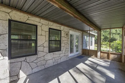 413-421 Buds Lane Hampstead NC 28443
