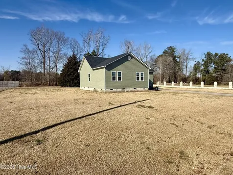 303 Roberson Drive Williamston NC 27892