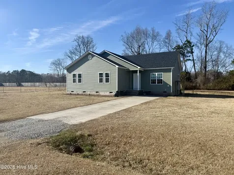 303 Roberson Drive Williamston NC 27892